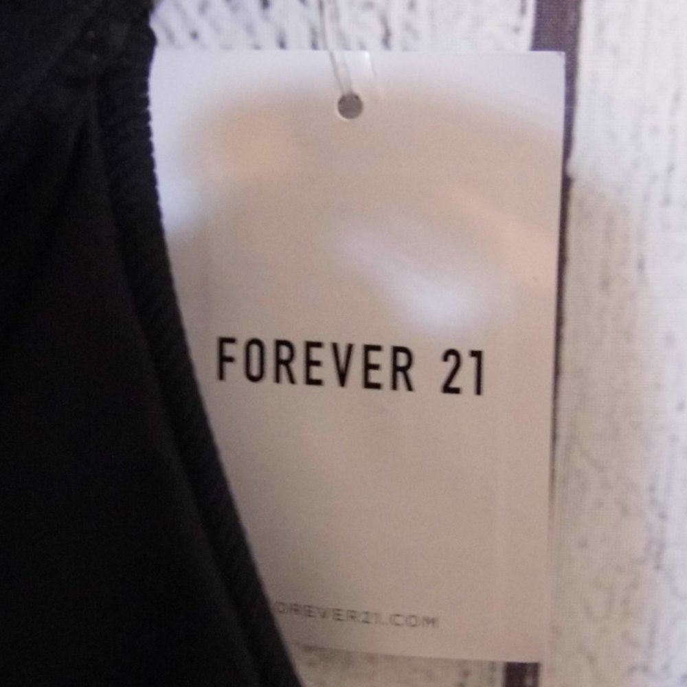 Forever 21 NWT Cutout Underwire One-Piece Swimsuit Size Medium - Picture 7 of 7